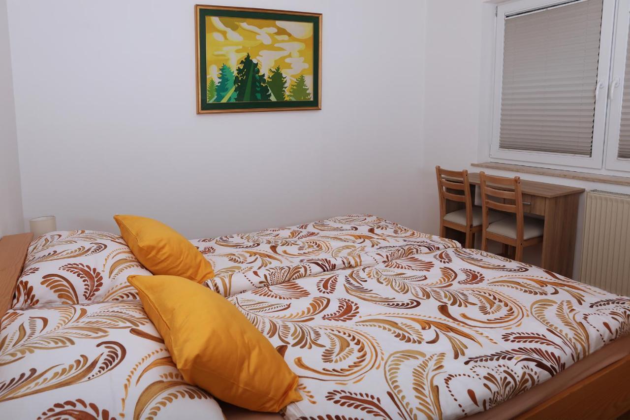 Apartma Dolinar Gorenja Vas  المظهر الخارجي الصورة