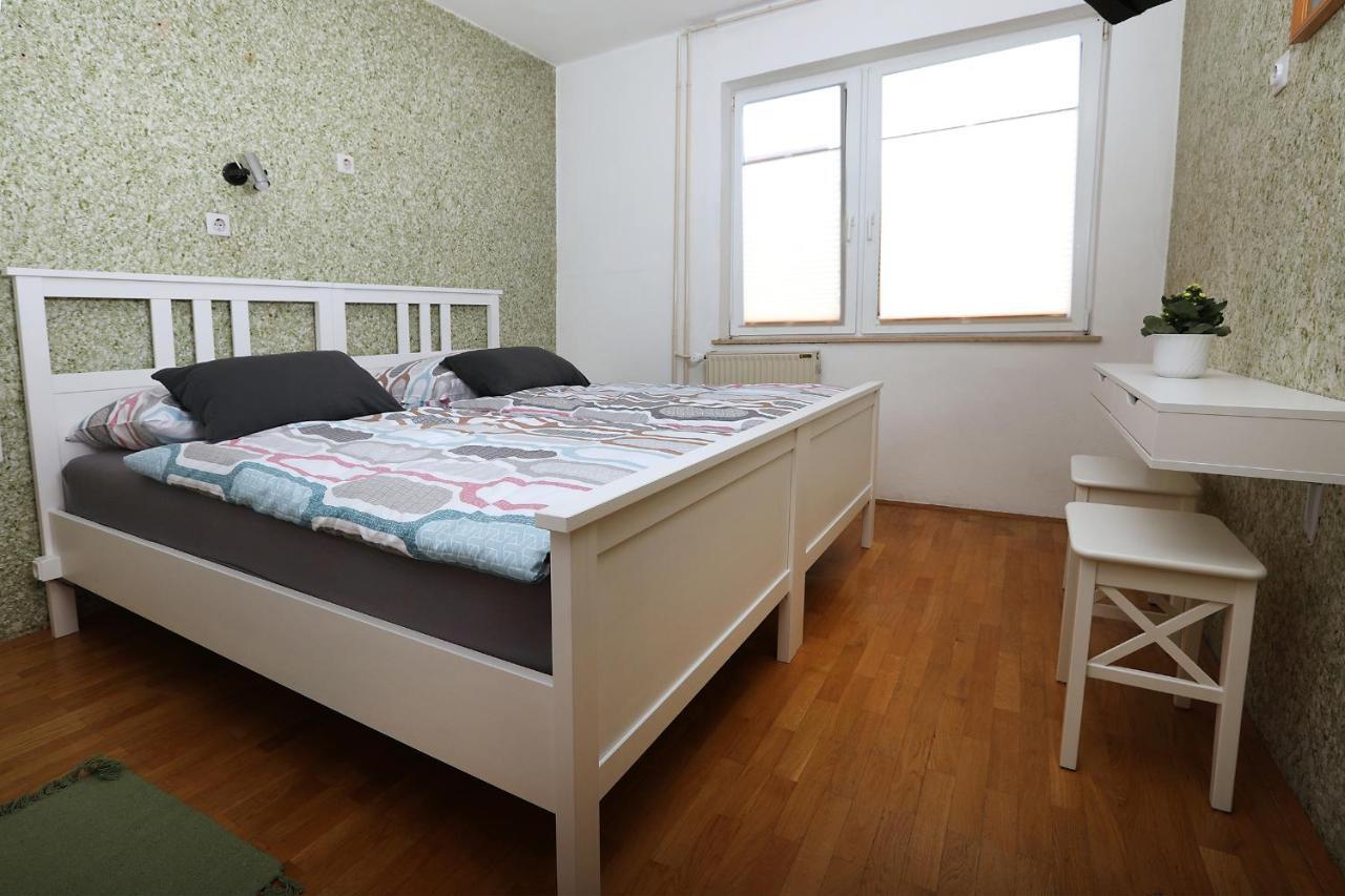 Apartma Dolinar Gorenja Vas  المظهر الخارجي الصورة